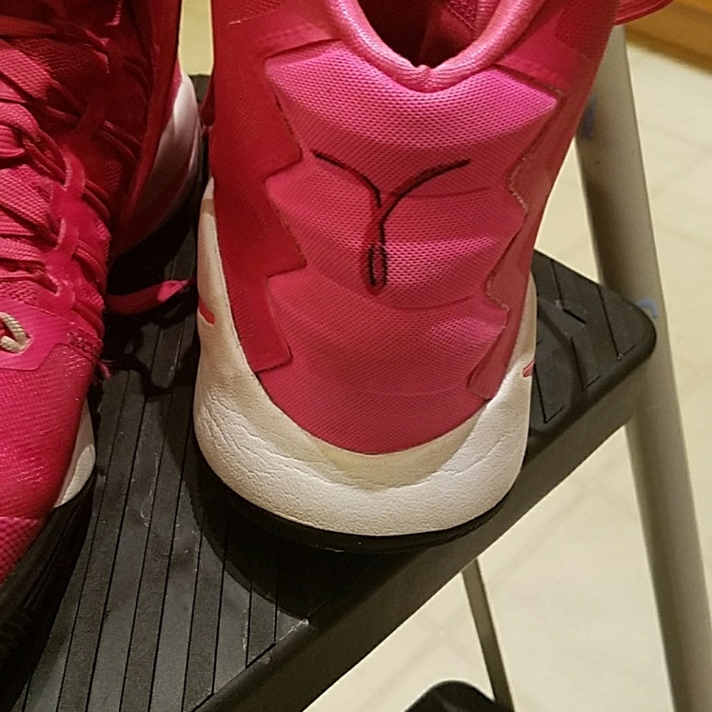 Nike Hyperdunk Sneakers - Picture 4 of 5